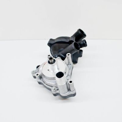 Lắp ráp máy bơm nước ô tô Audi A8 D4 079121013T 079121013P